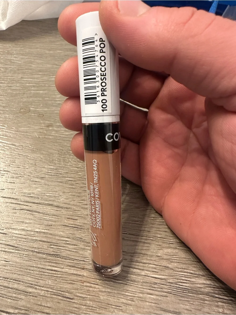 COVERGIRL Outlast Ultimate Liquid Lipstick - Nude Beige